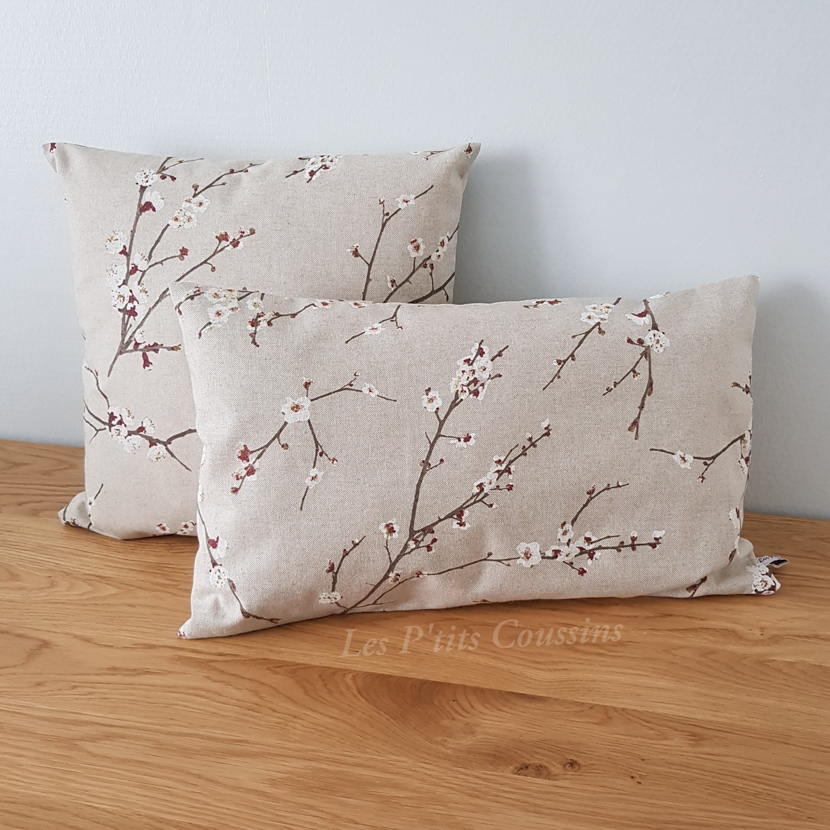 Housse de Coussin Aux Motifs Fleurs Cerisier Japonais Blanches et Roses