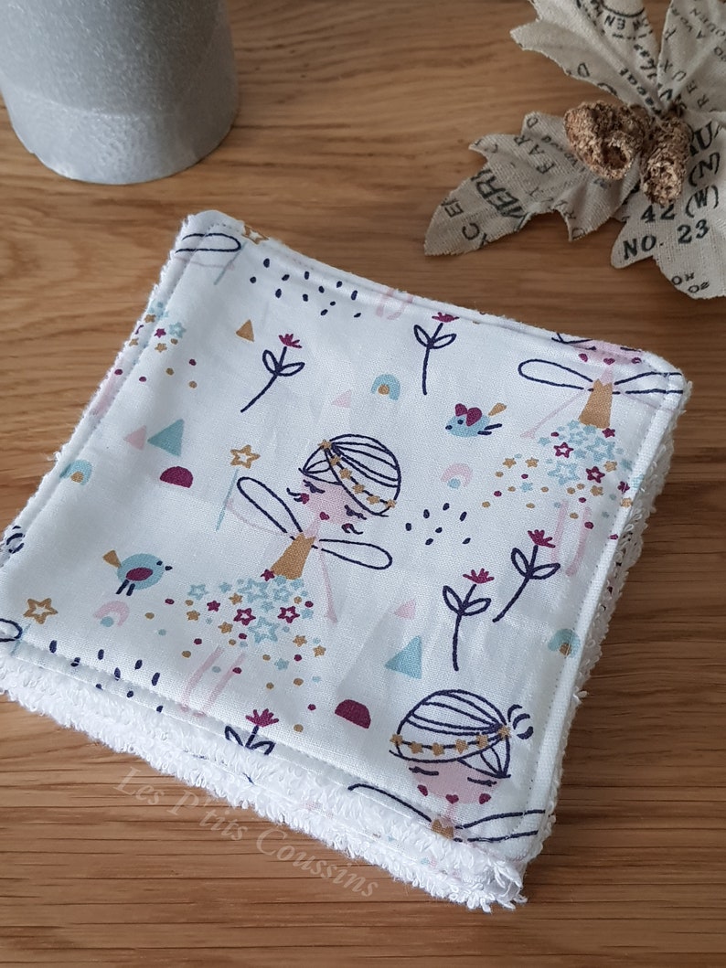 Washable wipe for baby or mother with fairy motifs and organic cotton sponge with matching basket image 4