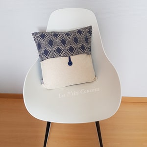 Housse de coussin aux motifs géométriques en bleu et lin image 6