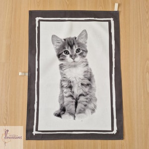 Kitchen towel with black and white cat patterns, hand towel with kitten patterns, household linen image 6