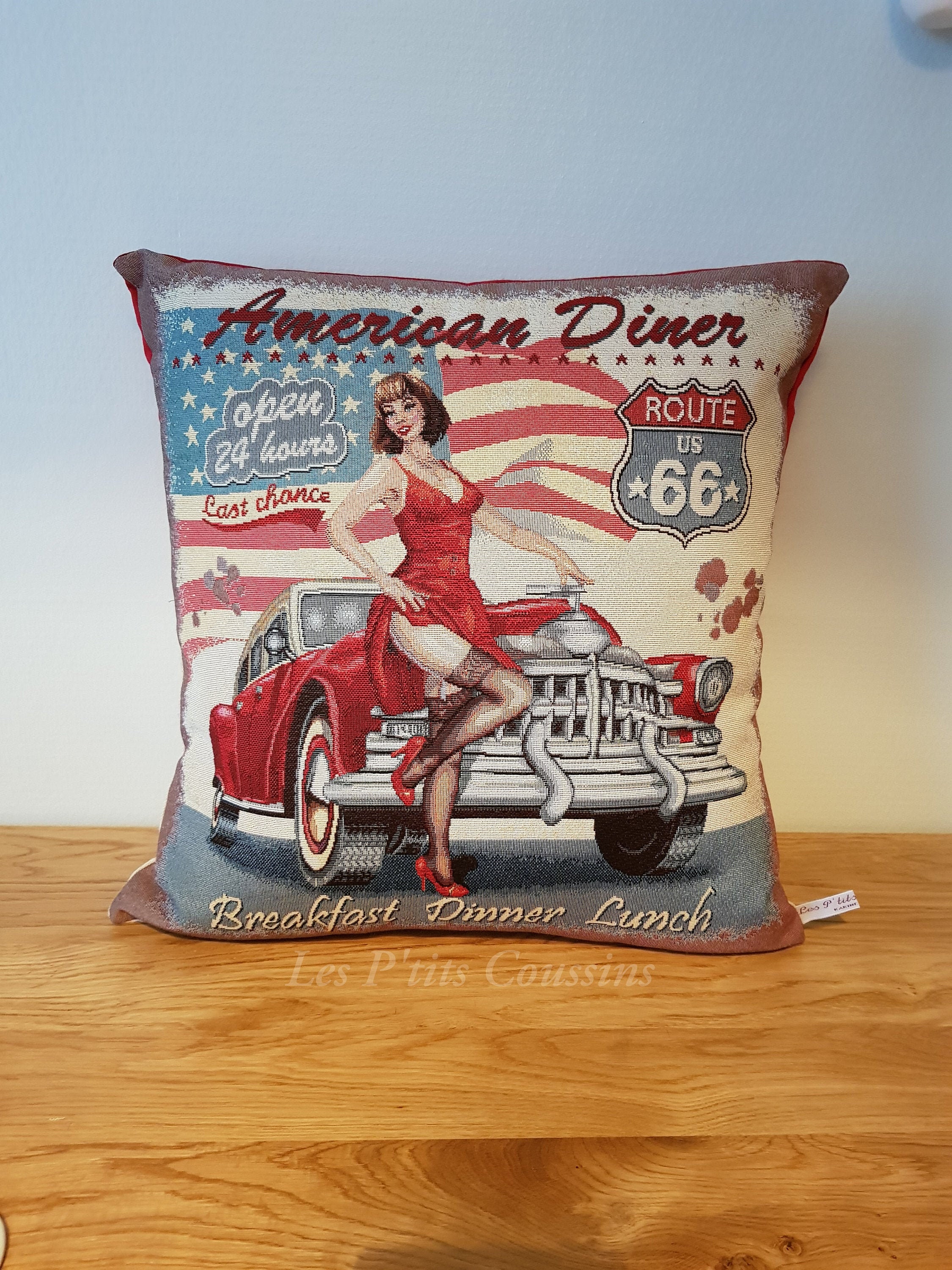 Housse de Coussin Aux Motifs Vintages Américains La Route 66 avec Pin-Up