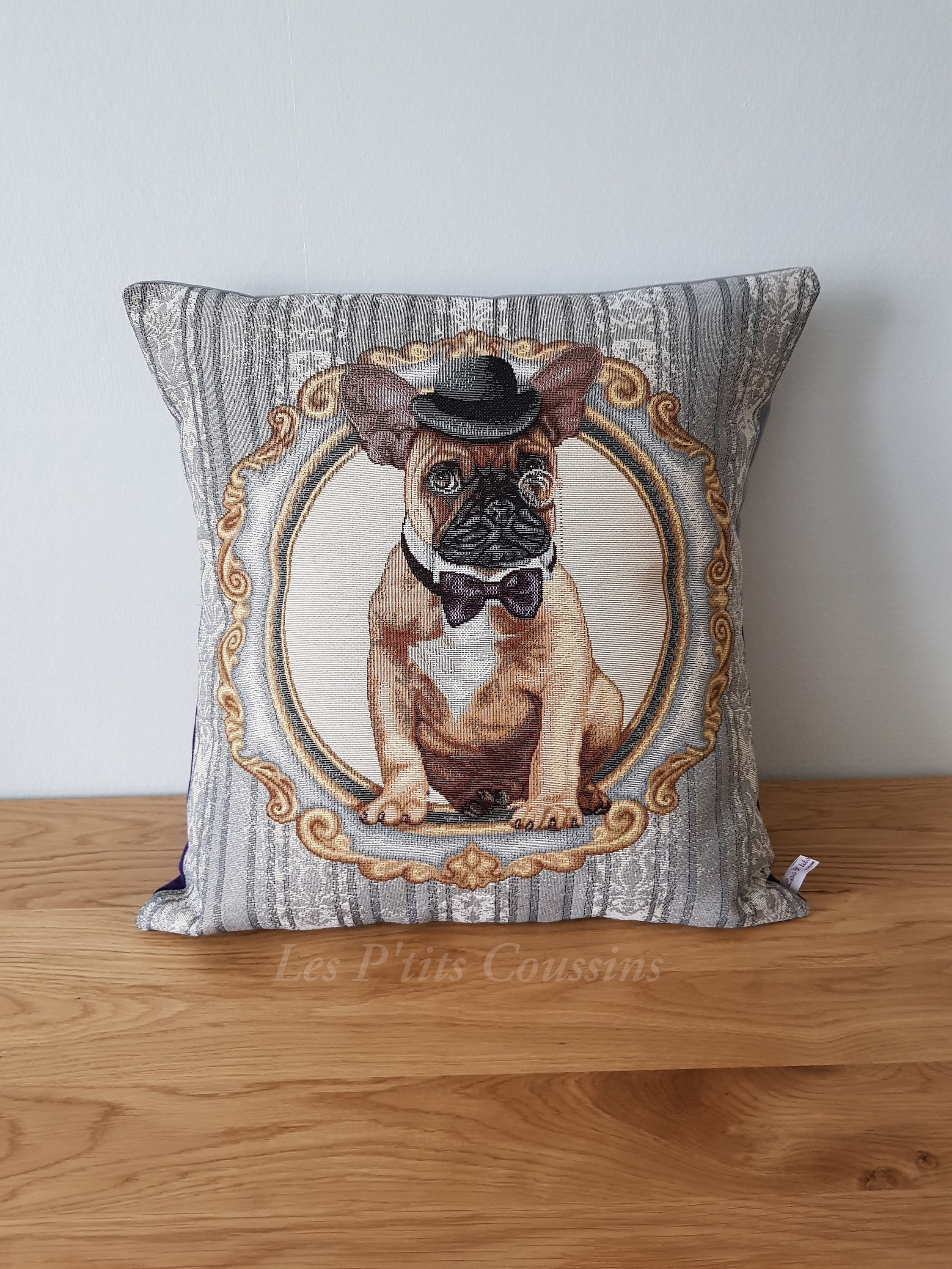 Housse de Coussin Aux Motifs d'un Bulldog Français Dans Un Cadre Style Rétro Chic