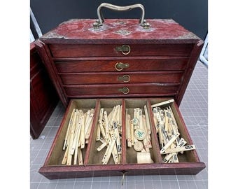Juego de mahjong chino antiguo con bandejas de madera TAL CUAL
