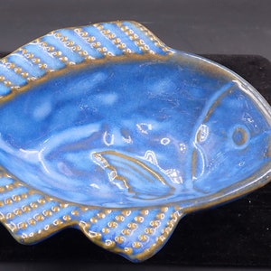 Nantucket Home Blau Keramik Goldfischglas Detaillierte Flossen hervorgehoben