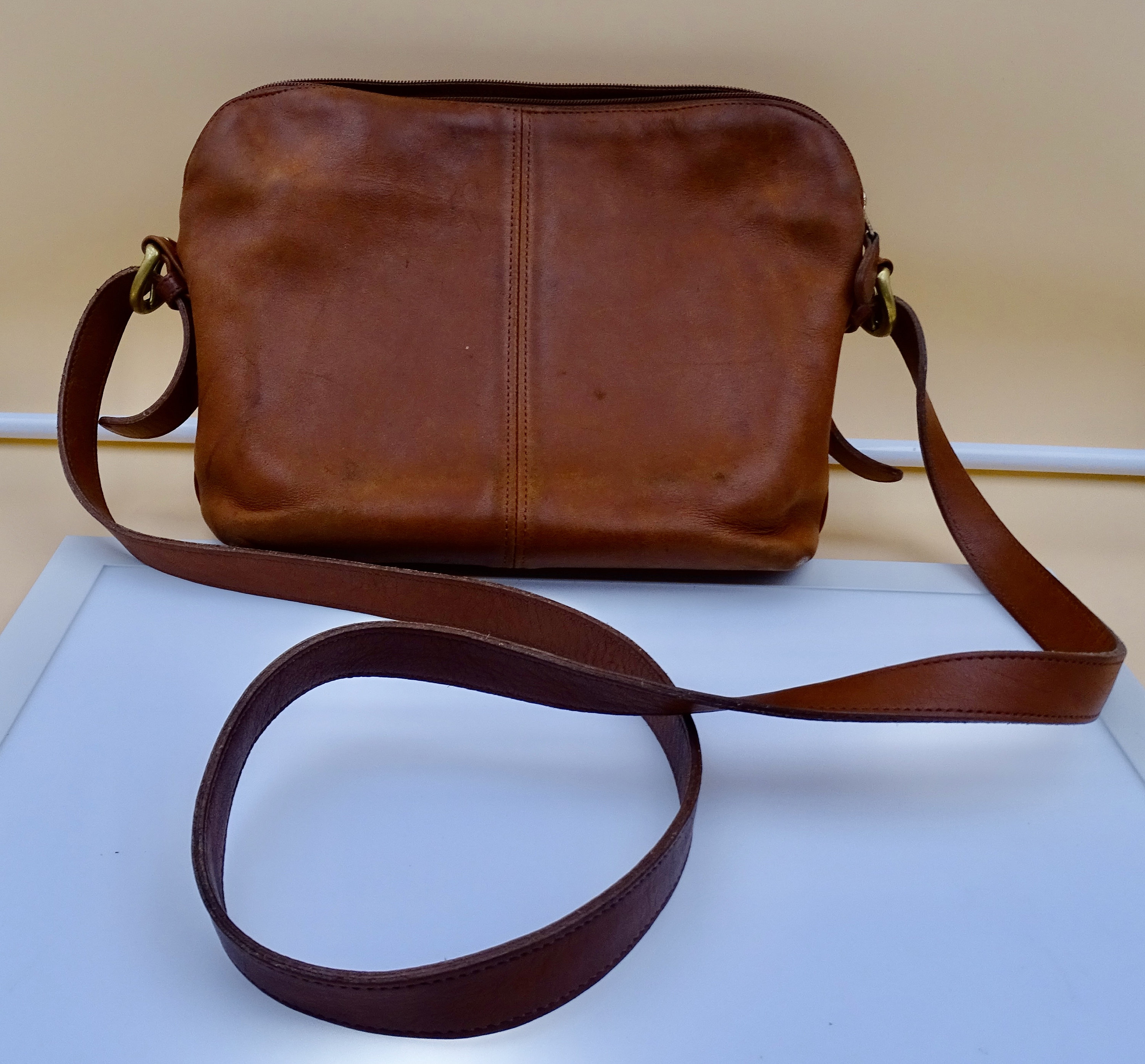 バッグ COACH OLD Leather Shoulder Bag Brown Vintage Coach Purse Light Brown Soft Leather With Shoulder Strap