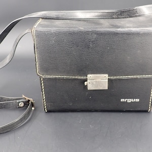 Argus 812 Super Eight Movie Camera with roll film &quot;As is&quot; Parts Props