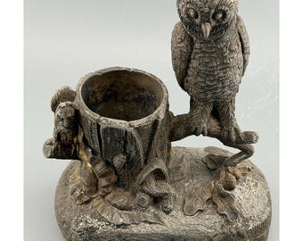 Antico portafiammiferi vittoriano in metallo a forma di gufo, ornamento boschivo, scoiattolo.