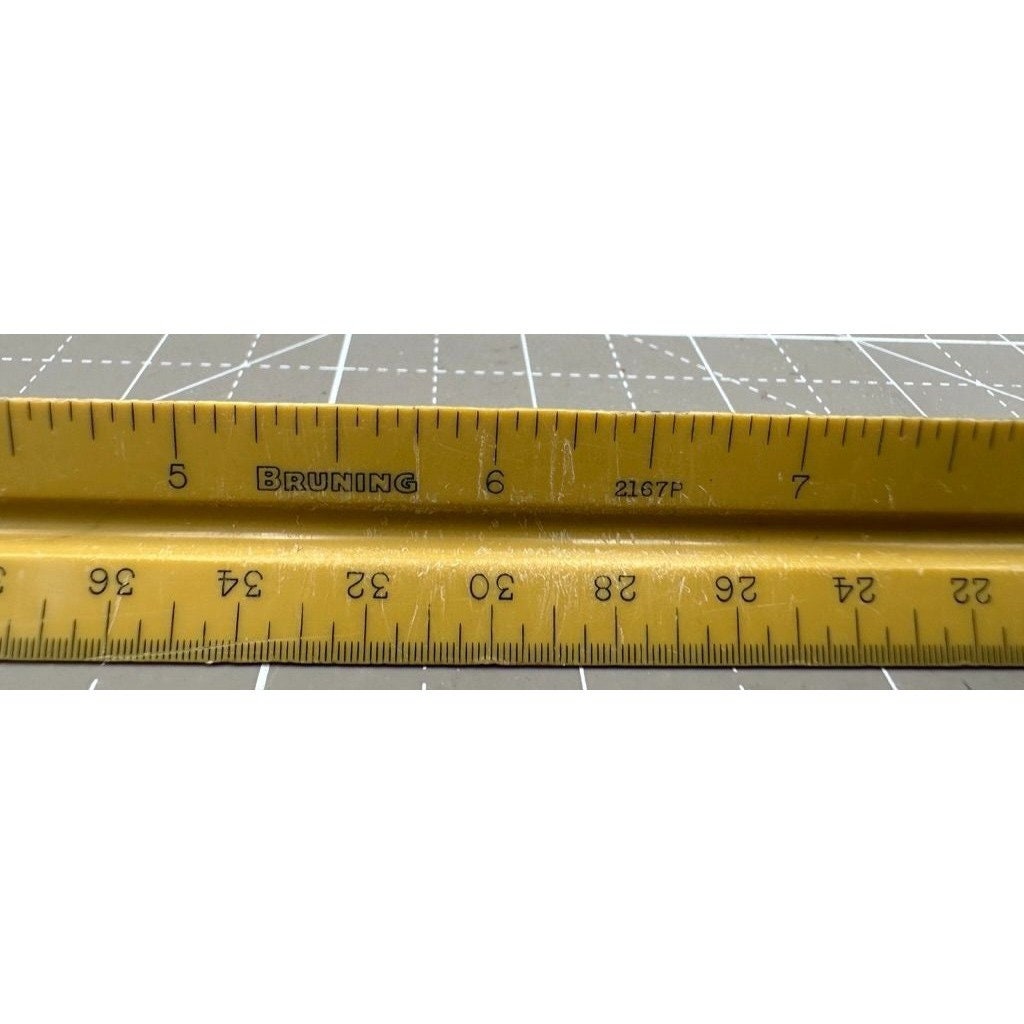 Articles similaires à protracteur vintage 1942 - règle triangulaire 1965, papete Articles similaires à protracteur vintage 1942 - règle triangulaire 1965, papete