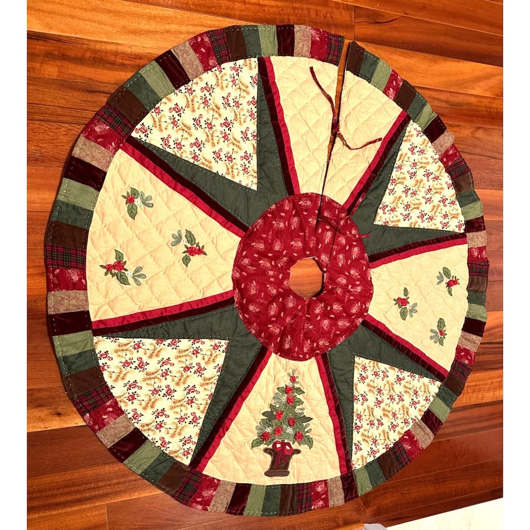 C&F Home Poinsettia Quilted Tree Skirt