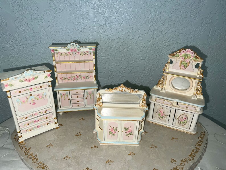 Miniature Kitchen W Handsculpted Roses Handpainted Etsy