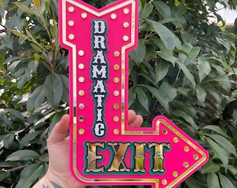 Decoración de pared rosa fucsia / Letrero luminoso de salida con flecha / Arte de pared rosa llamativo / Decoración atrevida para habitación de niñas / Letrero de pared con decoración de dopamina