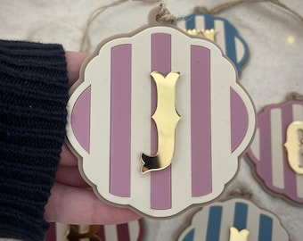 Adorno navideño personalizado con monograma y año para el árbol ~ Decoración navideña rústica de granja ~ Decoración navideña kitsch ecléctica