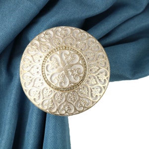 Victorian Flowers Curtain Holdbacks, Off-white and Gold Tiebacks,  Vintage Drapery Holder, Curtain Pullback, Curtain Hook Back, Curtain Loop