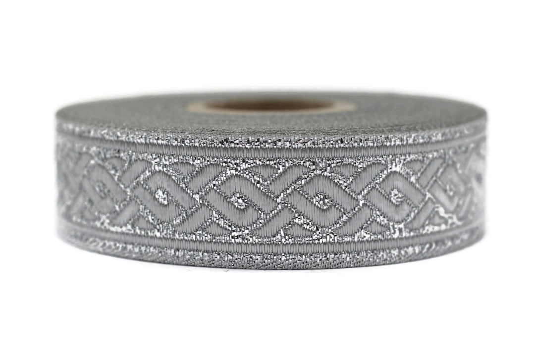 22 Mm Metallic Silver Celtic Knot Jacquard Ribbons in 0.86