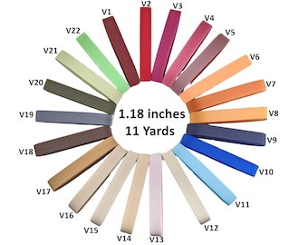 Puede incluir: Una carta de colores de 22 colores diferentes de cinta, cada una mide 1,18 pulgadas de ancho y 11 yardas de largo. Los colores van del verde claro al azul oscuro.
