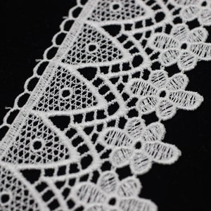 72 mm 8 Meters White Bridal Guipure Lace Trim | 2.83 Inc Wide Lace Trim | Geometric Bridal Lace | French Guipure | Guipure Lace Fabric TRM72