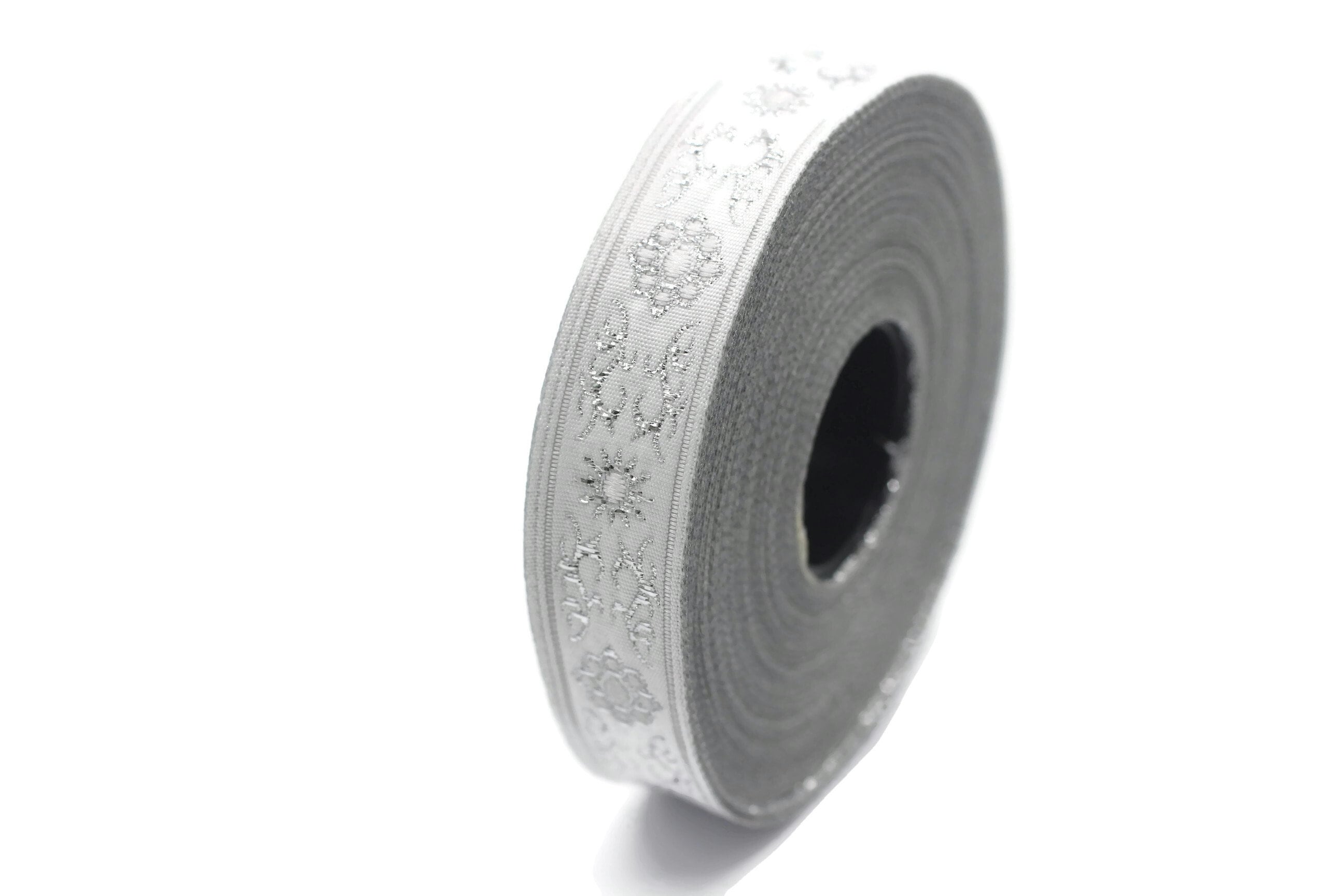 16 Mm Cat Paw Metallic Grey Jacquard Ribbons, 0.62 Inch