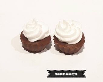 Miniature 1:12, 2 sweet cupcakes, for doll houses, ideal for decorating our tables and miniature kitchens, or our miniature pastry shops.