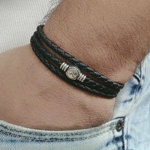 Mens Bracelet Mens yin and yang Bracelet Leather Bracelet Mens Leather Bracelet Knot Bracelet Cuff Vegan Bracelet Mens Bracelet yin and yan