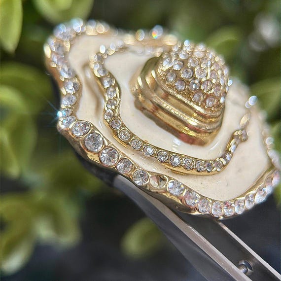 Rhinestones Flower Statement Ring - image 5