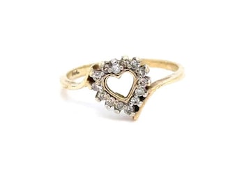 10K Gold Heart Halo Diamond Ring