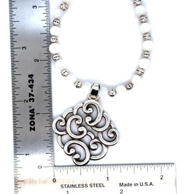 Brighton Swirl Pendant Necklace - White Beaded Women’s Jewelry bild 6