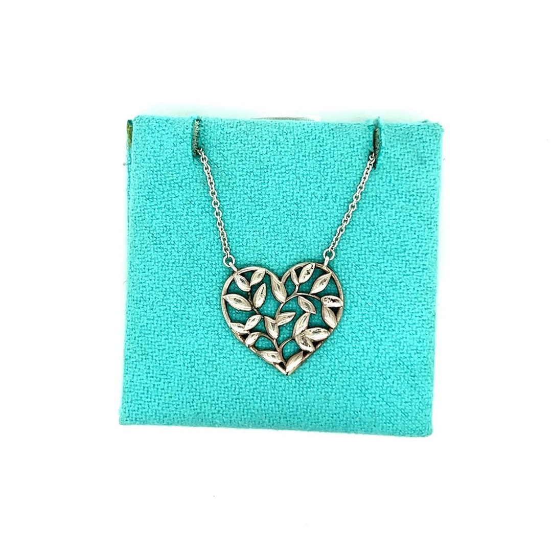 Tiffany&CO★Olive Leaf Heart Pendant il_1080xN.5063437642_9oz6.jpg