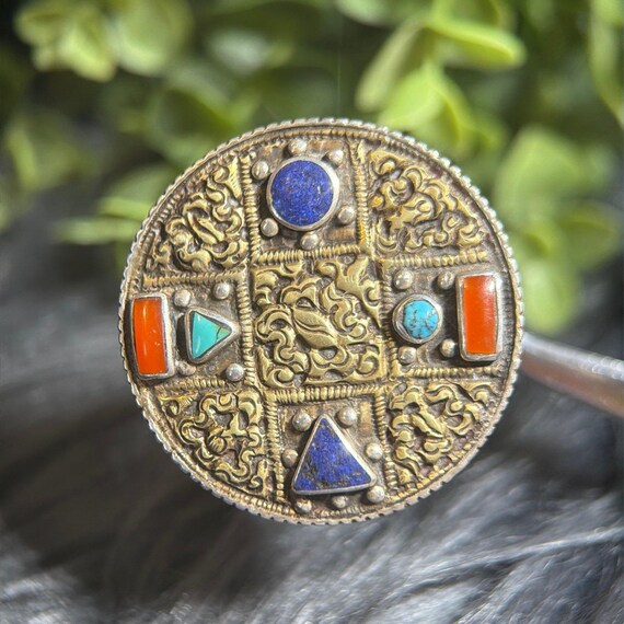 Vintage Gorgeous Statement Ring - image 2