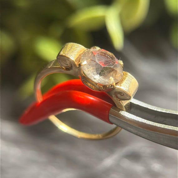 14K Gold Circle Stone Ring - image 6