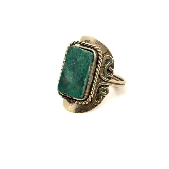 Green Stone Adjustable Ring - image 2