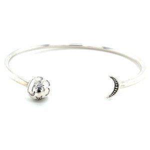 Pandora moments moon and stars open bangle best sale