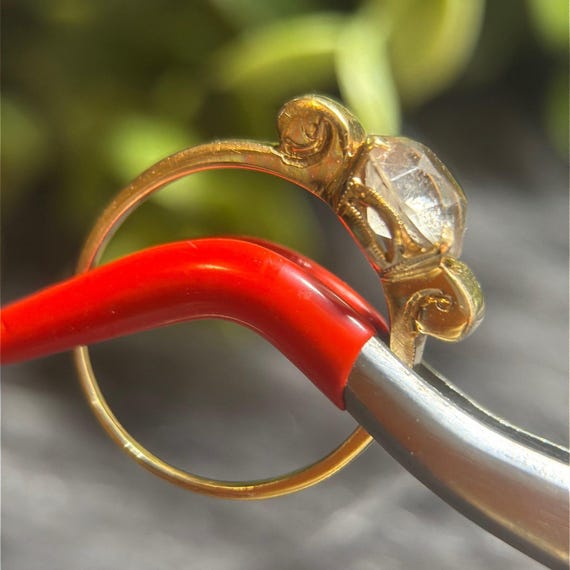 14K Gold Circle Stone Ring - image 5