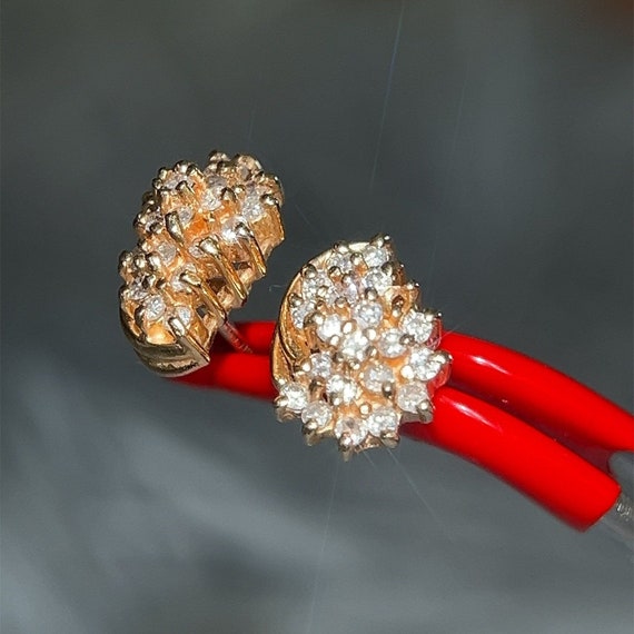 Stunning 14k Gold Cluster Diamond Stud Earrings - image 3