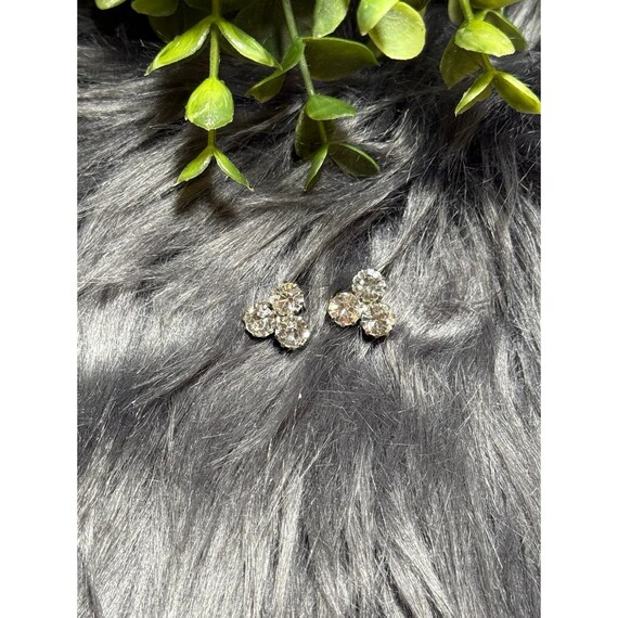 Triangular Rhinestones Stud - image 4