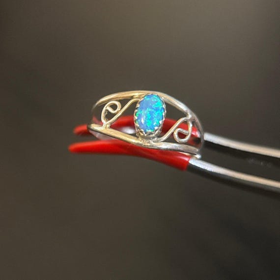 Silver 925 Delicate Opal Ring - image 5