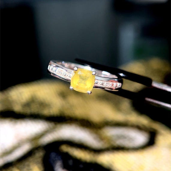 Silver 925 Yellow Stone Ring - image 5