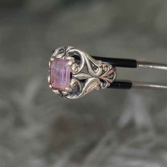 Women's Vintage Sterling Silver Pink Gem Ring - image 3