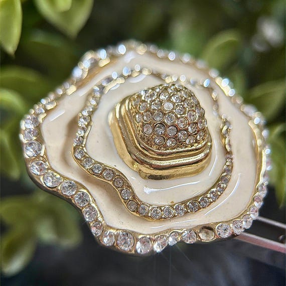 Rhinestones Flower Statement Ring - image 4