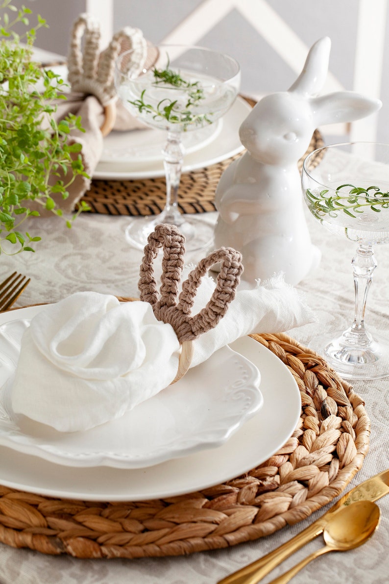 Easter napkin rings bunny napkin holders Easter table settings farmhouse spring decoration Linen beige