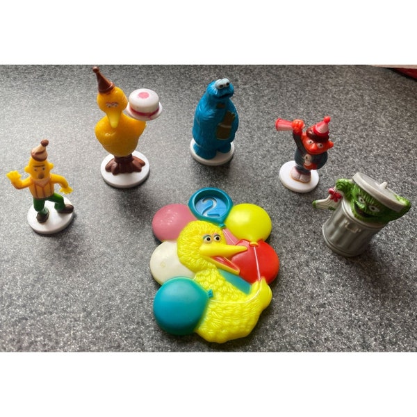 Wilton Vintage Sesame Street Cake Toppers Cookie Oscar Big Bird Burt Ernie