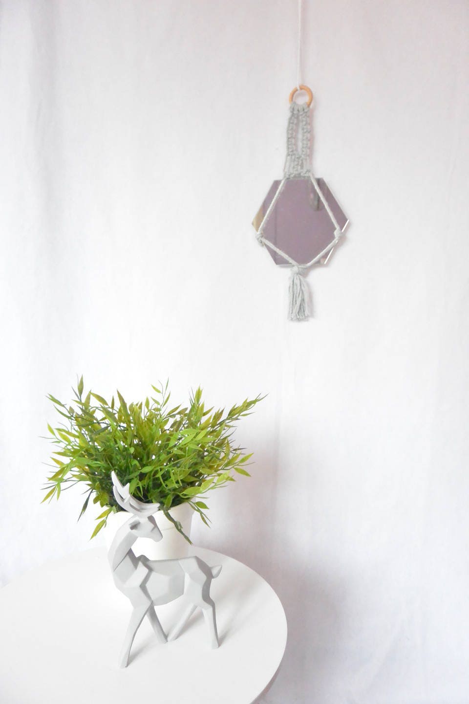 Petit Miroir en Macramé Gris