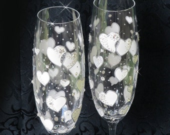 Wedding Glasses Bride and Groom Flutes Champagne Glasses Personalized FluteToasting Hand Painted set of 2