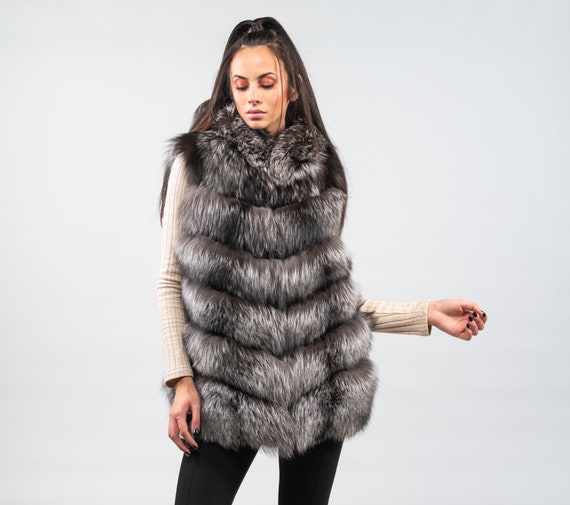 フォックスファー　ベスト　フード付き　毛皮コート フード付きシルバーフォックスファーベスト：本物の毛皮ジャケット