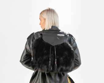 Mochila de piel de zorro negra hecha a mano
