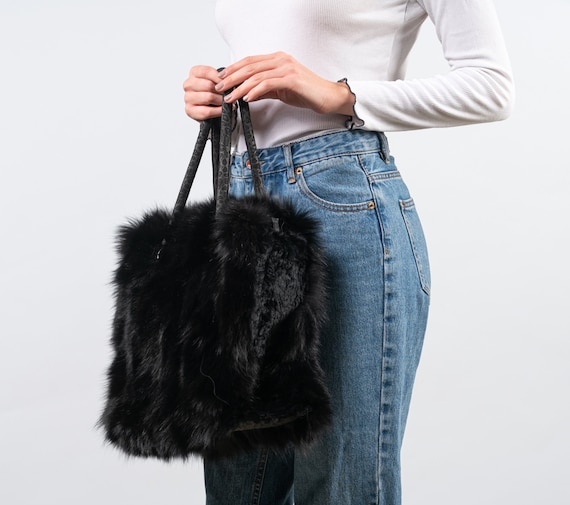ブラックフォックスファーハンドバッグ：本革ショルダーバッグ - Etsy 日本