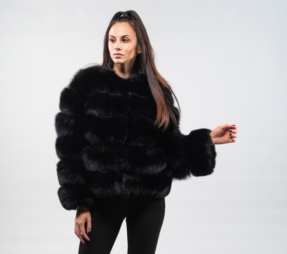 short jacket with fur