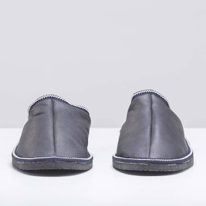 Dark Blue Men&#39;s slippers . Handmade slippers, warm slippers, genuine fur shoes. Sheepskin slippers, leather slippers, shearling shoes