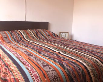 KILLANKU Handmade Alpaca Bedspread: Peruvian Woven Blanket, Warm Bed Cover (80x96 inch)