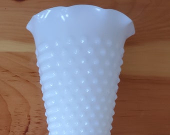 Vintage Milk Glass Tumpet Vase With Scalloped Edge