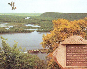 Vintage  Where the Wisconsin River Empties Into The Mississippi River,  Unused Postcard